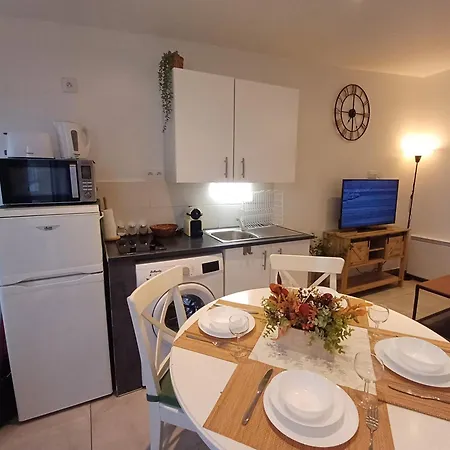 Ferienwohnung Super F2 A 5Mn Aeroport D'Orly Parking Prive Gratuit Paray-Vieille-Poste Exterior foto